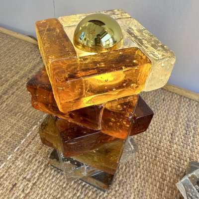 Pair of cube lamps in amber and transparent pressed glass by Poliarte. Italy 1970. in the style of Venini, Vistosi, La Murrina, Aldo Carlo Nason, Stilnovo, Joe Colombo, Arteluce, Arredoluce, Lumi, Luci, Reggiani, Sciolari, Werner Pantone, Luigi Colani, Raak, Angelo Lelii, Angelo Brotto, Esperia mid-century modern space age brass wood metal stainless steel chandelier ceiling pendant lightning floor lamp
