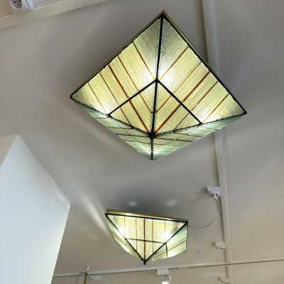 Pair of Pyramid ceiling or pendant lamp in hammered glass, metal and brass by Poliarte. Italy 1970. in the style of Biancardi and Jordan Arte, Longobard, Venini, Vistosi, La Murrina, Aldo Carlo Nason for Mazzega Murano, Toni Zuccheri for VeArt, Stilnovo, Joe Colombo, Arteluce, Arredoluce, Lumi, Luci, Rggiani, Sciolari. mid-century modern space chandelier ceiling pendant lightning flush mount