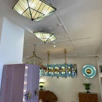 Pair of Pyramid ceiling or pendant lamp in hammered glass, metal and brass by Poliarte. Italy 1970. in the style of Biancardi and Jordan Arte, Longobard, Venini, Vistosi, La Murrina, Aldo Carlo Nason for Mazzega Murano, Toni Zuccheri for VeArt, Stilnovo, Joe Colombo, Arteluce, Arredoluce, Lumi, Luci, Rggiani, Sciolari. mid-century modern space chandelier ceiling pendant lightning flush mount