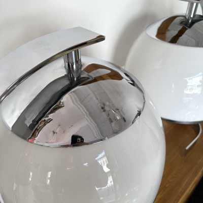 Pair of lamps in chromed metal and Murano glass. Italy 1970. design attributed to Reggiani. in the style of Venini, Vistosi, La Murrina, Seguso, Carlo Nason, Poliarte, Esperia, Angelo Brotto, Stilnovo, Arteluce, Arredoluce, Artemide, Pierre Cardin, Lumi, Luci, Raak, Angelo Lelii, Francesco Bocola, Superstudio, Enrico Tronconi , Mario Bellini, Harvey Guzzini, Luigi Massoni, Martinelli, Fabio Lenci, Gio Ponti floor lamp chandelier pendant lightning brass stainless steel mid-century modern space age italy