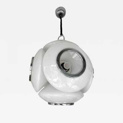 Chandelier or satellite suspension in white Murano glass and chromed metal by Reggiani. Italy 1970 brass mid-century space age