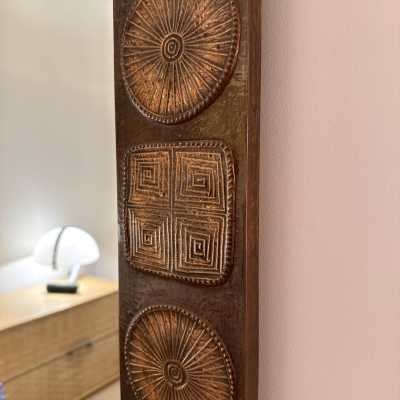 rare large size brass sculpture mirror by Santambrogio & De Berti. Italy 1960. Design attributed to Angelo Brotto, in the style of Romeo Rega, Tommaso Barbi, Sandro Petti for Maison Jansen, Willy Rizzo, Mario Sabot, Esperia. mid-century modern 1970 wood bronze brass italy