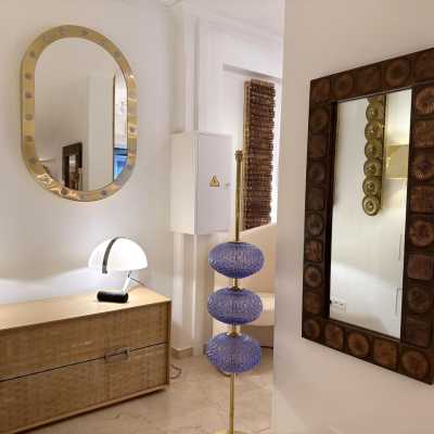 rare large size brass sculpture mirror by Santambrogio & De Berti. Italy 1960. Design attributed to Angelo Brotto, in the style of Romeo Rega, Tommaso Barbi, Sandro Petti for Maison Jansen, Willy Rizzo, Mario Sabot, Esperia. mid-century modern 1970 wood bronze brass italy