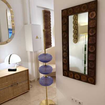 rare large size brass sculpture mirror by Santambrogio & De Berti. Italy 1960. Design attributed to Angelo Brotto, in the style of Romeo Rega, Tommaso Barbi, Sandro Petti for Maison Jansen, Willy Rizzo, Mario Sabot, Esperia. mid-century modern 1970 wood bronze brass italy