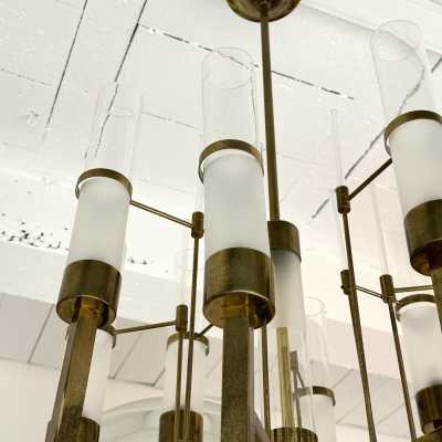 Brass and glass tube chandelier by Sciolari. Italy 1960. in the style of Venini, Vistosi, La Murrina, Seguso, Aldo Nason, Poliarte, Esperia, Angelo Brotto, Stilnovo, Arteluce, Arredoluce, Artemide, Pierre Cardin, Lumi, Luci, Raak, Angelo Lelii, Francesco Bocola, Superstudio , Enrico Tronconi, Mario Bellini, Harvey Guzzini, Luigi Massoni, Martinelli, Fabio Lenci, Gio Ponti, Reggiani metal sconces during lightning mid-century modern italy 1970