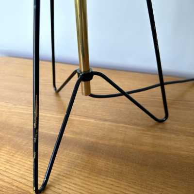 Table lamp in yellow and white methacrylate, black lacquered metal and brass by Stilnovo. Italy 1960. Original publisher's label. in the style of Reggiani, Sciolari, Francesco Buzzi Ceriani, Angelo Brotto for Esperia, Aldo Carlo Nason for Mazzega, Venini, Vistosi, La Murrina, Toni Zuccheri, Fontana Arte, Artemide, Arteluce, Arredoluce, Luigi Caccia Dominioni floor lamp chandelier sconces metal stainless steel mid-century modern space age modernist italy 1950 1970