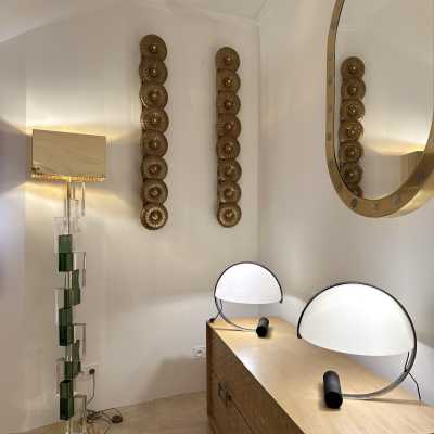Pair of lamps in chromed metal and white methacrylate by Stilnovo for Artimeta. Italy 1970 in the style of Stilnovo, Joe Colombo, Arteluce, Arredoluce, Lumi, Luci, Rggiani, Sciolari, Werner Pantone, Luigi Colani, Raak, Angelo Lelii, Angelo Brotto, Esperia, Francesco Bocola, Superstudio, Enrico Tronconi, Mario Bellini, Harvey Guzzini, Luigi Massoni, Martinelli, Pierre Cardin, Fabio Lenci, Gio Ponti. chandelier sconces pendant lightning brass stainless steel wood mid-century modern space age 1960 1970 1980