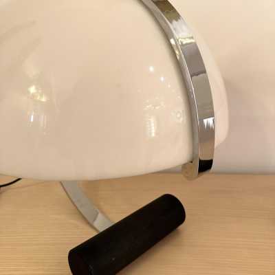 Pair of lamps in chromed metal and white methacrylate by Stilnovo for Artimeta. Italy 1970 in the style of Stilnovo, Joe Colombo, Arteluce, Arredoluce, Lumi, Luci, Rggiani, Sciolari, Werner Pantone, Luigi Colani, Raak, Angelo Lelii, Angelo Brotto, Esperia, Francesco Bocola, Superstudio, Enrico Tronconi, Mario Bellini, Harvey Guzzini, Luigi Massoni, Martinelli, Pierre Cardin, Fabio Lenci, Gio Ponti. chandelier sconces pendant lightning brass stainless steel wood mid-century modern space age 1960 1970 1980