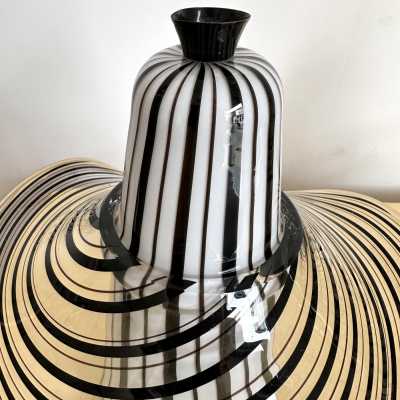 Pair of Murano glass lamps by Venini. Italy 1970. in the style of Esperia, Vistosi, La Murrina, Seguso, Aldo Nason, Poliarte, Carlo Aldo Nason for Mazzega, Stilnovo, Arteluce, Arredoluce, Artemide, Pierre Cardin, Lumi, Luci, RAAK, Angelo Lelli Lelii, Francesco Bocola , Superstudio, Enrico Tronconi, Mario Bellini, Harvey Guzzini, Luigi Massoni, Martinelli, Fabio Lenci, Gio Ponti. brass chrome metal stainless steel mid-century modern space age