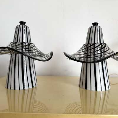 Pair of Murano glass lamps by Venini. Italy 1970. in the style of Esperia, Vistosi, La Murrina, Seguso, Aldo Nason, Poliarte, Carlo Aldo Nason for Mazzega, Stilnovo, Arteluce, Arredoluce, Artemide, Pierre Cardin, Lumi, Luci, RAAK, Angelo Lelli Lelii, Francesco Bocola , Superstudio, Enrico Tronconi, Mario Bellini, Harvey Guzzini, Luigi Massoni, Martinelli, Fabio Lenci, Gio Ponti. brass chrome metal stainless steel mid-century modern space age