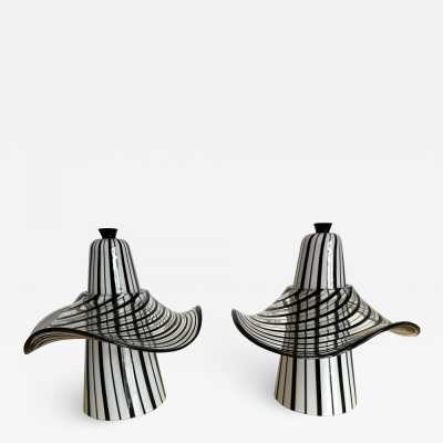 Pair of Murano glass lamps by Venini. Italy 1970. in the style of Esperia, Vistosi, La Murrina, Seguso, Aldo Nason, Poliarte, Carlo Aldo Nason for Mazzega, Stilnovo, Arteluce, Arredoluce, Artemide, Pierre Cardin, Lumi, Luci, RAAK, Angelo Lelli Lelii, Francesco Bocola , Superstudio, Enrico Tronconi, Mario Bellini, Harvey Guzzini, Luigi Massoni, Martinelli, Fabio Lenci, Gio Ponti. brass chrome metal stainless steel mid-century modern space age