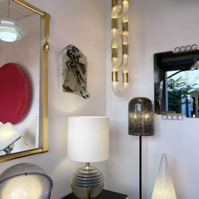 Chandelier or chain suspension in Murano glass and brass by Aldo Nason for Mazzega. Italy 1970s. in the style of Venini, Vistosi, La Murrina, Seguso, Carlo Nason, Poliarte, Esperia, Angelo Brotto, Stilnovo, Arteluce, Arredoluce, Artemide, Pierre Cardin, Lumi, Luci, Raak, Angelo Lelii, Francesco Bocola, Superstudio, Enrico Tronconi , Mario Bellini, Harvey Guzzini, Luigi Massoni, Martinelli, Fabio Lenci, Gio Ponti. metal stainless steel mid-century modern space pendant lightning floor lamp light