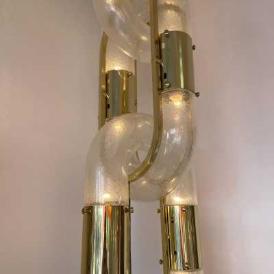 Chandelier or chain suspension in Murano glass and brass by Aldo Nason for Mazzega. Italy 1970s. in the style of Venini, Vistosi, La Murrina, Seguso, Carlo Nason, Poliarte, Esperia, Angelo Brotto, Stilnovo, Arteluce, Arredoluce, Artemide, Pierre Cardin, Lumi, Luci, Raak, Angelo Lelii, Francesco Bocola, Superstudio, Enrico Tronconi , Mario Bellini, Harvey Guzzini, Luigi Massoni, Martinelli, Fabio Lenci, Gio Ponti. metal stainless steel mid-century modern space pendant lightning floor lamp light