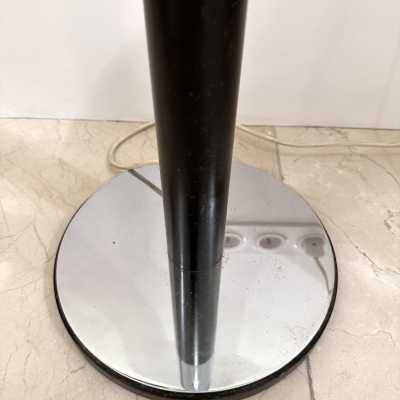 Chrome Metal and Murano Glass Chain Floor Lamp by Aldo Nason for Mazzega. Italy 1970. in the style of Carlo Nason, Venini, Vistosi, La Murrina, Hollywood Regency, Poliarte, Stilnovo, Arteluce, Artemide, Esperia, Veronese. lamp chandelier sconces brass pendant lightning italy 1980 1960 mid-century modern space age