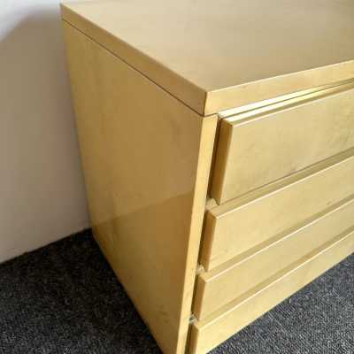 Chest of drawers in parchment and brass by Aldo Tura. Italy 1970. in the style of Renato Zevi, Romeo Rega, Maison Jansen, Willy Rizzo, Mario Sabot, Maison et Jardin Gallery, Dal Vera. goatskin mid-century modern metal inox lacquer wood coffee table end tables console