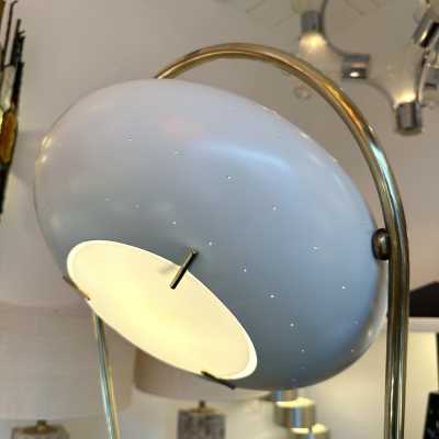 Floor lamp in brass, marble and lacquered metal by Angelo Lelii for Arredoluce. Italy 1960. in the style of Venini, Vistosi, La Murrina, Seguso, Aldo Nason, Poliarte, Carlo Aldo Nason for Mazzega, Stilnovo, Arteluce, Artemide, Pierre Cardin, Lumi, Luci, Raak, Esperia, Francesco Bocola, Superstudio, Enrico Tronconi, Mario Bellini, Harvey Guzzini, Luigi Massoni, Martinelli, Fabio Lenci, Gio Ponti. 1950 chrome stainless steel metal space age mid-century modern