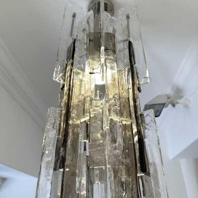Lightning cascade chandelier or pendant model LS101 in Murano glass and chromed metal by Carlo Nason for Mazzega. Italy 1970 in the style of Venini, Veronese, La Murrina, Aldo Nason, Stilnovo, Joe Colombo, Arteluce, Arredoluce, Lumi, Luci, Rggiani, Sciolari, Werner Pantone, Luigi Colani, Raak, Angelo Lelii, Angelo Brotto, Esperia, Francesco Bocola, Superstudio, Enrico Tronconi, Mario Bellini, Harvey Guzzini lamp sconces brass stainless steel italy 1970 1980 mid-century modern space age