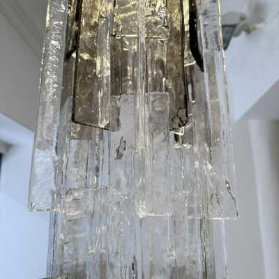 Lightning cascade chandelier or pendant model LS101 in Murano glass and chromed metal by Carlo Nason for Mazzega. Italy 1970 in the style of Venini, Veronese, La Murrina, Aldo Nason, Stilnovo, Joe Colombo, Arteluce, Arredoluce, Lumi, Luci, Rggiani, Sciolari, Werner Pantone, Luigi Colani, Raak, Angelo Lelii, Angelo Brotto, Esperia, Francesco Bocola, Superstudio, Enrico Tronconi, Mario Bellini, Harvey Guzzini lamp sconces brass stainless steel italy 1970 1980 mid-century modern space age