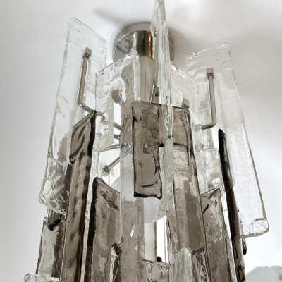 Lightning cascade chandelier or pendant model LS101 in Murano glass and chromed metal by Carlo Nason for Mazzega. Italy 1970 in the style of Venini, Veronese, La Murrina, Aldo Nason, Stilnovo, Joe Colombo, Arteluce, Arredoluce, Lumi, Luci, Rggiani, Sciolari, Werner Pantone, Luigi Colani, Raak, Angelo Lelii, Angelo Brotto, Esperia, Francesco Bocola, Superstudio, Enrico Tronconi, Mario Bellini, Harvey Guzzini lamp sconces brass stainless steel italy 1970 1980 mid-century modern space age