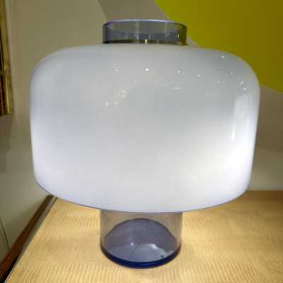 Pair of model LT226 lamps in blue Murano glass by Carlo Nason for Mazzega. Italy 1970. in the style of Venini, Vistosi, La Murrina, Seguso, Aldo Nason, Poliarte, Esperia, Angelo Brotto, Stilnovo, Arteluce, Arredoluce, Artemide, Pierre Cardin, Lumi, Luci, Raak, Angelo Lelii, Francesco Bocola, Superstudio , Enrico Tronconi, Mario Bellini, Harvey Guzzini, Luigi Massoni, Martinelli, Fabio Lenci, Gio Ponti. chandelier sconces mid-century modern space age brass metal italy