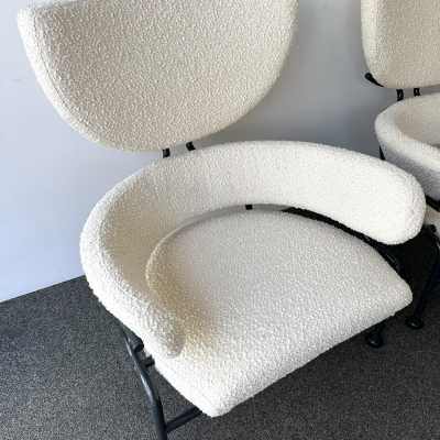 Pair of PL19 armchairs in lacquered metal and bouclé fabrics by Franco Albini for Poggi. Italy 1960. in the style of Gio Ponti, Gianfranco Frattini, Cassina, Osvaldo Borsani, Joe Colombo, Vico Magistretti, Luisa Parisi, Mario Bellini, Tito Agnoli, Afra Tobia Carlo Scarpa, Luciano Frigerio, Sporiti, Marco Zanuso, Giulio Moscatelli, Formanova . slipper chairs brass stainless steel mid-century modern space age italy 1950 1970