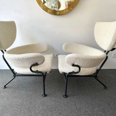 Pair of PL19 armchairs in lacquered metal and bouclé fabrics by Franco Albini for Poggi. Italy 1960. in the style of Gio Ponti, Gianfranco Frattini, Cassina, Osvaldo Borsani, Joe Colombo, Vico Magistretti, Luisa Parisi, Mario Bellini, Tito Agnoli, Afra Tobia Carlo Scarpa, Luciano Frigerio, Sporiti, Marco Zanuso, Giulio Moscatelli, Formanova . slipper chairs brass stainless steel mid-century modern space age italy 1950 1970