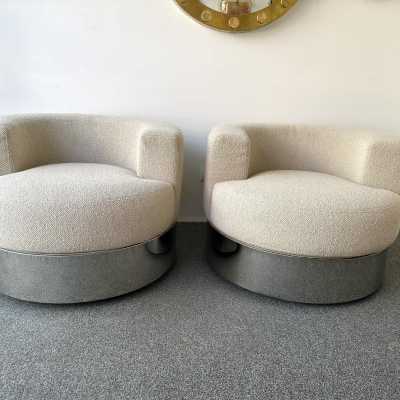 Pair of Mala model armchairs by Franco Fraschini for the publisher Driade. Italy 1970. Reupholstered. From one of Driade's first historical collection "Programma 2 ricerche di design" year 1972. in the style of Gio Ponti, Gianfranco Frattini, 1970s Cassina, Osvaldo Borsani, Joe Colombo, Vico Magistretti, Ico Luisa Parisi, Mario Bellini, Tito Agnoli, Afra Tobia Carlo Scarpa, Luciano Frigerio, Sporiti, Marco Zanuso, Giulio Moscatelli, Formanova, Marzio Cecchi, Willy Rizzo. mid-century modern space