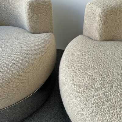 Pair of Mala model armchairs by Franco Fraschini for the publisher Driade. Italy 1970. Reupholstered. From one of Driade's first historical collection "Programma 2 ricerche di design" year 1972. in the style of Gio Ponti, Gianfranco Frattini, 1970s Cassina, Osvaldo Borsani, Joe Colombo, Vico Magistretti, Ico Luisa Parisi, Mario Bellini, Tito Agnoli, Afra Tobia Carlo Scarpa, Luciano Frigerio, Sporiti, Marco Zanuso, Giulio Moscatelli, Formanova, Marzio Cecchi, Willy Rizzo. mid-century modern space