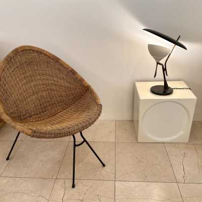 rare Desk lamp in brass, marble and lacquered metal by Lumen. Italy 1950. in the style of Reggiani, Sciolari, Francesco Buzzi Ceriani, Stilnovo, Angelo Brotto for Esperia, Aldo Carlo Nason for Mazzega, Venini, Vistosi, La Murrina, Toni Zuccheri, Fontana Arte, Artemide, Arteluce, Arredoluce, Luigi Caccia Dominioni . mid-century modern space chandelier ceiling pendant lightning floor lamp wood