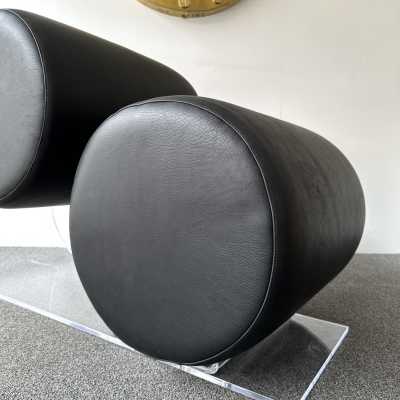 Very rare Pair of plexiglass, brass and leather armchairs by Marzio Cecchi. Italy 1970. in the style of Gio Ponti, Gianfranco Frattini, Cassina, Osvaldo Borsani, Joe Colombo, Vico Magistretti, Ico Luisa Parisi, Mario Bellini, Tito Agnoli, Afra Tobia Carlo Scarpa, Sporiti, Marco Zanuso, Giulio Moscatelli, Formanova. slipper chairs lounge mid-century modern space age italy 1960 1970 1980