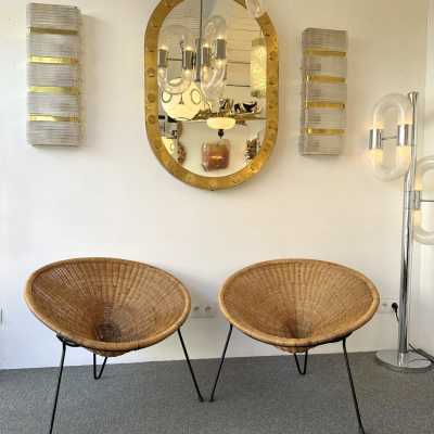 Pair of rattan and black lacquered metal armchairs by Roberto Mango. Italy 1950 in the style of Janine Abraham, Mathieu Matégot, Vivai Del Sud, Maison Jansen, Maison et Jardin Gallery, Gio Ponti, Gianfranco Frattini, Cassina, Osvaldo Borsani, Joe Colombo, Vico Magistretti, Luisa Parisi, Mario Bellini, Tito Agnoli, Afra Tobia Carlo Scarpa, Luciano Frigerio, Sporiti, Marco Zanuso, Giulio Moscatelli, Formanova. slipper chairs mid-century modern design italy 1960 1970