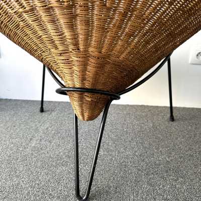 Pair of rattan and black lacquered metal armchairs by Roberto Mango. Italy 1950 in the style of Janine Abraham, Mathieu Matégot, Vivai Del Sud, Maison Jansen, Maison et Jardin Gallery, Gio Ponti, Gianfranco Frattini, Cassina, Osvaldo Borsani, Joe Colombo, Vico Magistretti, Luisa Parisi, Mario Bellini, Tito Agnoli, Afra Tobia Carlo Scarpa, Luciano Frigerio, Sporiti, Marco Zanuso, Giulio Moscatelli, Formanova. slipper chairs mid-century modern design italy 1960 1970