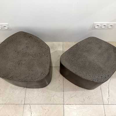 Pair of free-form pebble tables in patinated steel and concrete by Stéphane Ducatteau. France 2000. signed and dated 2008 contemporary mid-century modern design brutalist brass iron metal stainless steel side tables