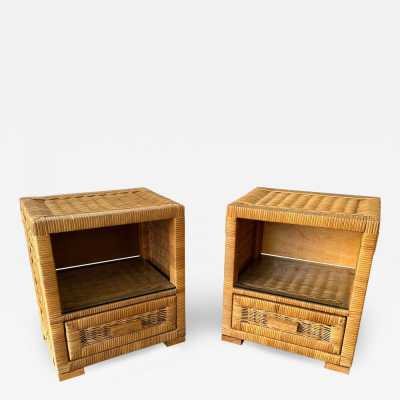 Pair of end tables or bedside tables in rattan and glass by Tito Agnoli. Italy 1970. in the style of Renato Zevi, Bonacina, Romeo Rega, Maison Jansen, Willy Rizzo, Mario Sabot. coffee table console mirror mid-century modern wood brass italy 1980