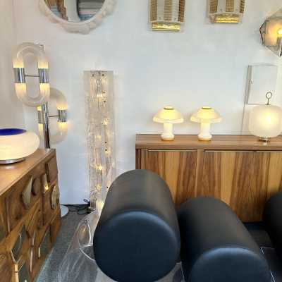 Mid-Century Modern Space Age Pair of mushroom table or bedside lamps Murano glass and yellow lacquered metal details by F. Fabbian. Famous design like Carlo Aldo Nason for Mazzega, Venini, Vistosi, La Murrina, Poliarte, Stilnovo, Arteluce, Arredoluce, Angelo Brotto for Esperia, Fontana Arte, Cristal Art. brass metal wood 1960s 1950s