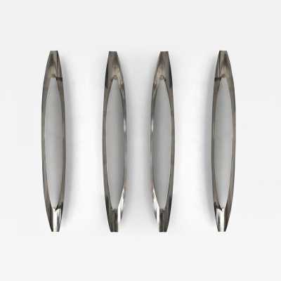 Mid-Century Modern Space Age pair of wall lights lamps sconces in silver nickeled brass and opaline diffuser glass shades, model 2254 by Fontana Arte. Design attributed to Max Ingrand. Reggiani, Sciolari, Francesco Buzzi Ceriani, Stilnovo, Angelo Brotto for Esperia, Aldo Carlo Nason for Mazzega, Venini, Vistosi, La Murrina, Toni Zuccheri, Artemide, Arteluce, Arredoluce, Luigi Caccia Dominioni brass metal wood 1970s 1950s sconces wall lights lamps
