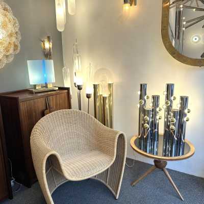 Mid-Century Modern Space Age Impressive and extremely decorative sculpture pair of or set of 2 table or bedside lamps by the Italian design manufacture OMA. Famous like Aldo Nason, Poliarte, Esperia, Angelo Brotto, Stilnovo, Arteluce, Arredoluce, Artemide, Pierre Cardin, Lumi, Luci, Raak, Angelo Lelii, Francesco Bocola, Superstudio, Enrico Tronconi, Mario Bellini, Harvey Guzzini, Luigi Massoni, Martinelli , Fabio Lenci, Gio Ponti, Sciolari, Willy Rizzo, Reggiani, brass metal wood 1960s 1950s wall sconces