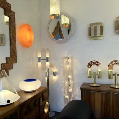 Mid-Century Modern Space Age pair of or set of 2 table lamps by Aldo Nason for the manufacture Mazzega. Brass and Blown Murano glass. Famous manufacture like Venini, Vistosi, La Murrina, Seguso, Carlo Nason, Poliarte, Esperia, Angelo Brotto, Stilnovo, Arteluce, Arredoluce, Artemide, Pierre Cardin, Lumi, Luci, Raak, Angelo Lelii, Francesco Bocola, Superstudio, Enrico Tronconi, Mario Bellini, Harvey Guzzini, Luigi Massoni, Martinelli, Fabio Lenci, Gio Ponti. metal bronze wood 1960s 1950s