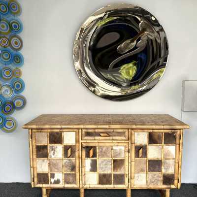 Mid-Century Modern Dry bar cabinet or buffet credenza in wood, bamboo, bamboo marquetry, doors decor with cow leather, glass shelf. Italian design attributed to the Dal Vera factory for the very typical marquetry top. Famous design like Mario Sabot, Maison Jansen, Hollywood Regency, Gio Ponti, Gianfranco Frattini, Cassina, Osvaldo Borsani, Joe Colombo, Vico Magistretti, Ico Luisa Parisi, Mario Bellini, Tito Agnoli, Afra Tobia Carlo Scarpa, Luciano Frigerio, Sporiti, Formanova , brass metal 1960s 1950s