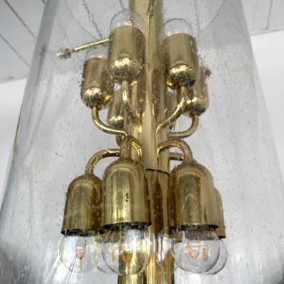 Mid-Century Modern Chandelier ceiling pendant light lightning fixture brass and bubble glass tube. Probably a German manufacturing for the Italian market during the 70s. In the mood of Venini, Vistosi, La Murrina, Seguso, Aldo Nason, Poliarte, Esperia, Angelo Brotto, Stilnovo, Arteluce, Arredoluce, Artemide, Pierre Cardin, Lumi, Luci, Raak, Angelo Lelii, Francesco Bocola, Superstudio, Enrico Tronconi , Mario Bellini, Harvey Guzzini, Luigi Massoni, Martinelli, Fabio Lenci, Gio Ponti, Reggiani, space age