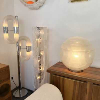 Mid-Century Modern Space Age table lamp model LT328, bubble peleguso Murano glass and metal base by Carlo Nason for the Mazzega manufacture. Famous italian design like Venini, Vistosi, La Murrina, Aldo Nason, Stilnovo, Joe Colombo, Arteluce, Arredoluce, Lumi, Luci, Rggiani, Sciolari, Werner Pantone, Luigi Colani, Raak, Angelo Lelii, Angelo Brotto, Esperia, Francesco Bocola, Superstudio, Enrico Tronconi, Mario Bellini, Harvey Guzzini, Luigi Massoni, Martinelli, Pierre Cardin. brass, 1960s 1950s