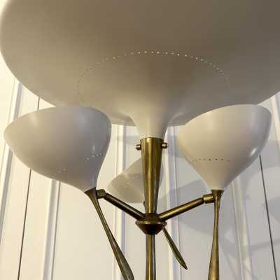 Very rare modernist floor lamp Mid-Century Modern late 40s beginning of 50s, lacquered metal and brass by the manufacture Lumen, design attributed to Angelo Lelii. Famous design like Stilnovo, Arteluce, Arredoluce, Angelo Brotto, Esperia. brass, wood, metal, 1960s, 1970s