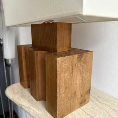 pair of or set of 2 lamps in massive elm wood by Maison Regain. Famous brutalist mid-century modern design like Pierre Chapo, Charlotte Perriand, Le Corbusier Pierre Jeanneret, Jean Prouvé, George Nakashima. Mid-Century modern space age brutalist 1970s 1950s