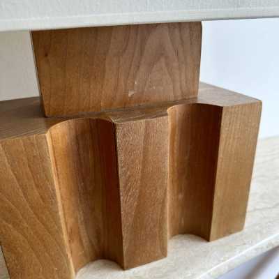 pair of or set of 2 lamps in massive elm wood by Maison Regain. Famous brutalist mid-century modern design like Pierre Chapo, Charlotte Perriand, Le Corbusier Pierre Jeanneret, Jean Prouvé, George Nakashima. Mid-Century modern space age brutalist 1970s 1950s
