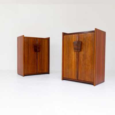 Mid-Century Modern Pair of wood buffets cabinets cupboards dressers credenzas sideboard. In the mood of Gio Ponti, Le Corbusier, La Permanente Mobile Cantu, Gianfranco Frattini, Cassina, Osvaldo Borsani, Joe Colombo, Vico Magistretti, Luisa Parisi, Mario Bellini, Tito Agnoli, Afra Tobia Scarpa, Luciano Frigerio, Sporiti, Marco Zanuso, Giulio Moscatelli, Formanova, Maison Jansen, Maison et Jardin Gallery, Dal Vera, Angelo Mangiarotti, Art Deco, Scandinavian Danish Modern.