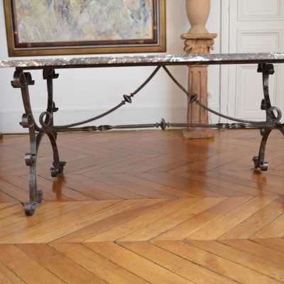 Table circa XXème
