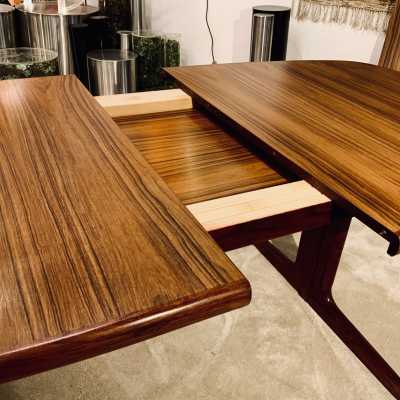 Scandinavian table