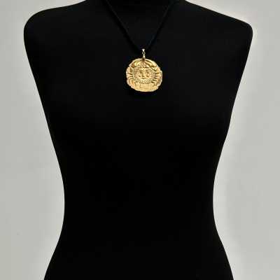 Roger Capron, Porcelain Zodiac Charm, Cancer, Vallauris 1973