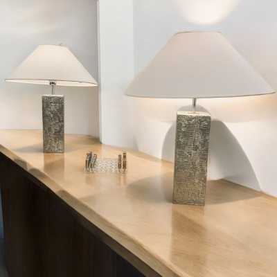 Table lamp