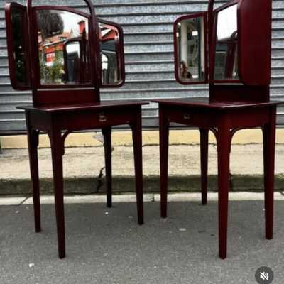 Beautiful original carmine shade